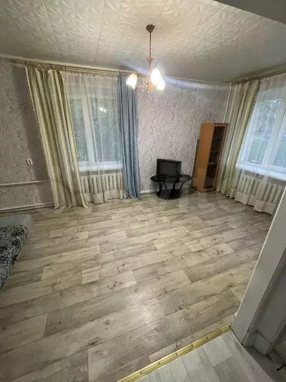 1-к. квартира, 42 м, 1/4 эт. - Фото 0