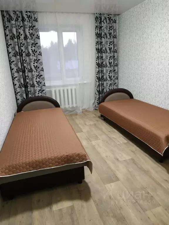 2-к кв. Карелия, Медвежьегорский муниципальный округ, Пиндуши пгт ул. ... - Фото 0