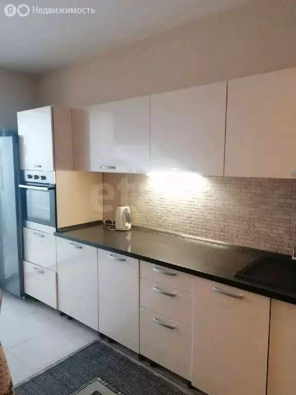 2-комнатная квартира: Омск, улица Сазонова, 64 (77 м) - Фото 2