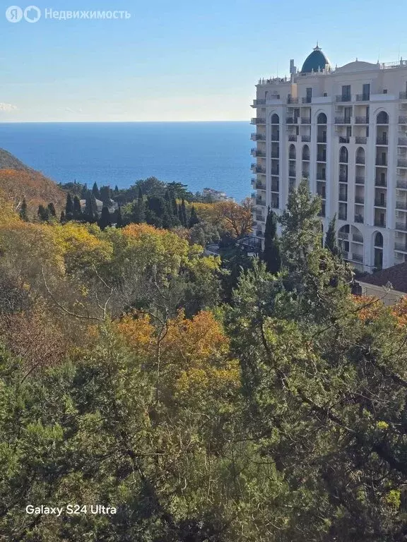 Участок в Республика Крым, муниципальный округ Ялта, посёлок ... - Фото 1