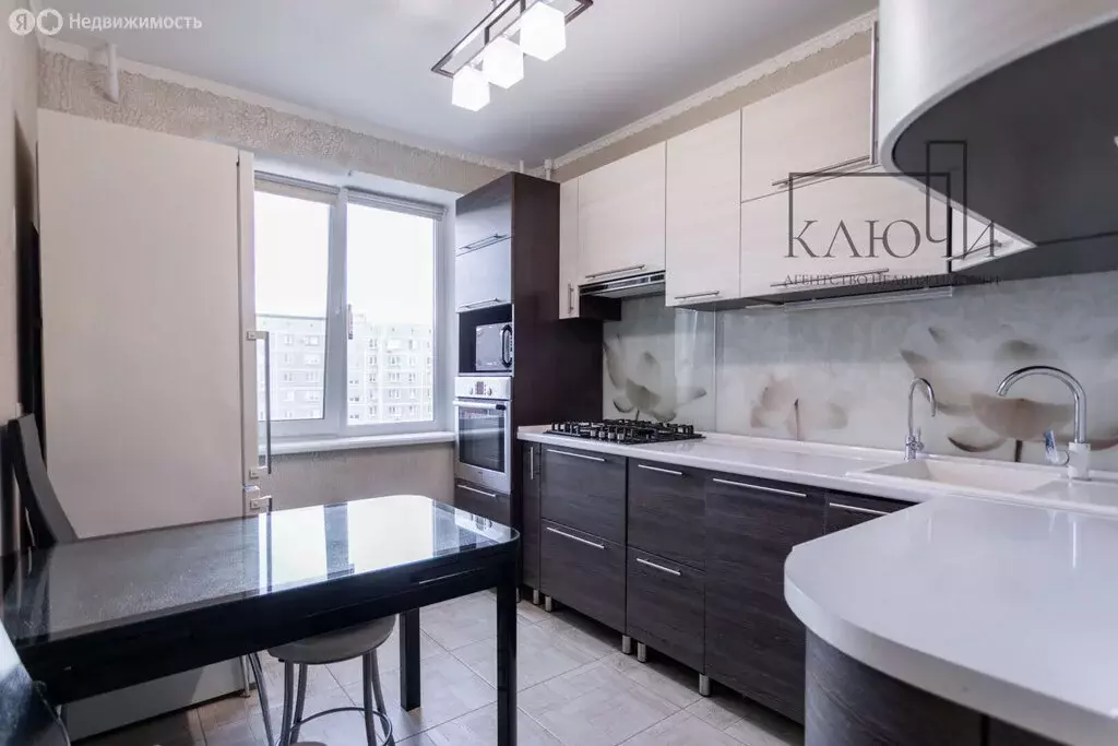 3-комнатная квартира: Магнитогорск, улица Ворошилова, 4 (65 м) - Фото 1