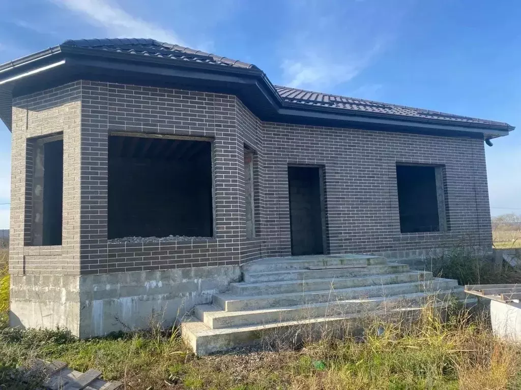 Дом в Адыгея, Майкоп городской округ, Гавердовский хут. пер. Клубный, ... - Фото 1