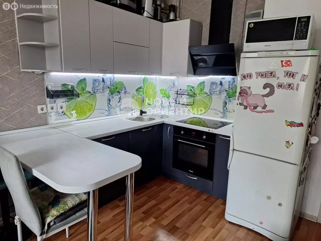 1-комнатная квартира: Екатеринбург, улица Анатолия Мехренцева, 1 (43.5 ... - Фото 0