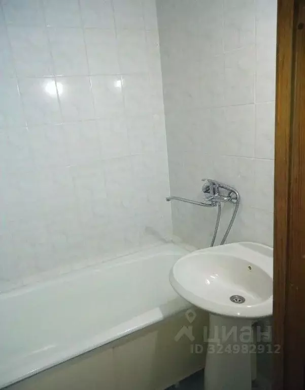 2-к кв. Белгородская область, Старый Оскол Весенний мкр,  (54.0 м) - Фото 2