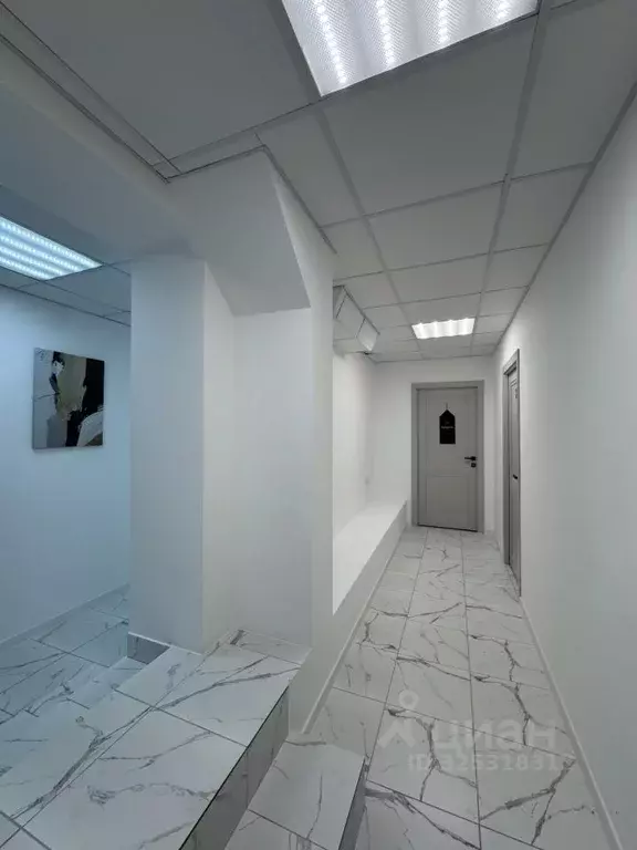 Помещение свободного назначения в Кировская область, Киров ул. ... - Фото 2