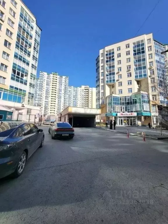 Гараж в Свердловская область, Екатеринбург ул. Кузнечная, 83 (13 м) - Фото 1