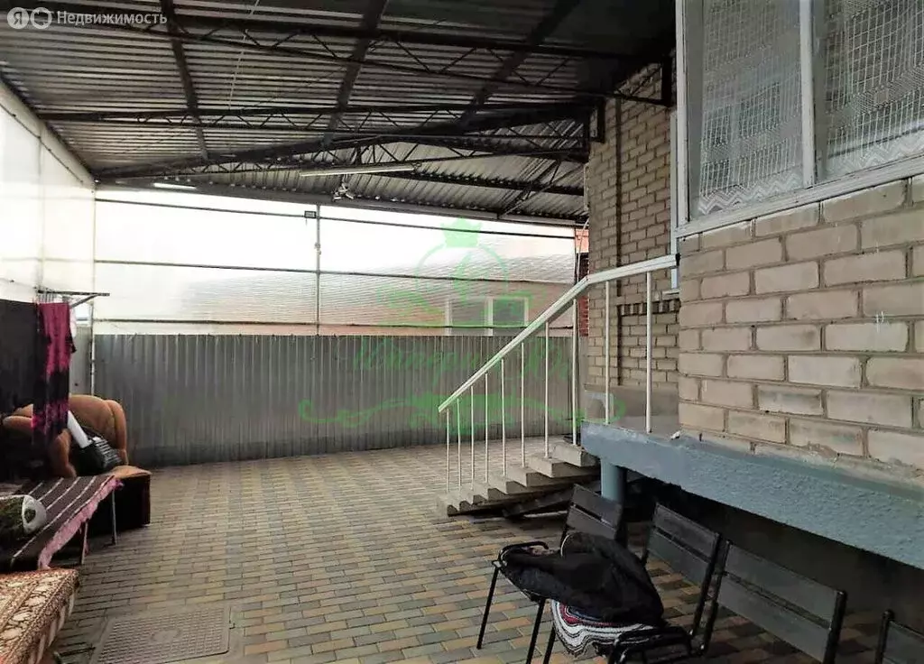 Дом в Крымск, улица Фурманова (120 м) - Фото 1