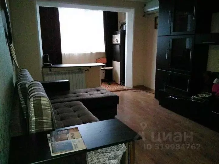 1-к кв. Омская область, Полтавка рп ул. Гуртьева, 19 (36.0 м) - Фото 0