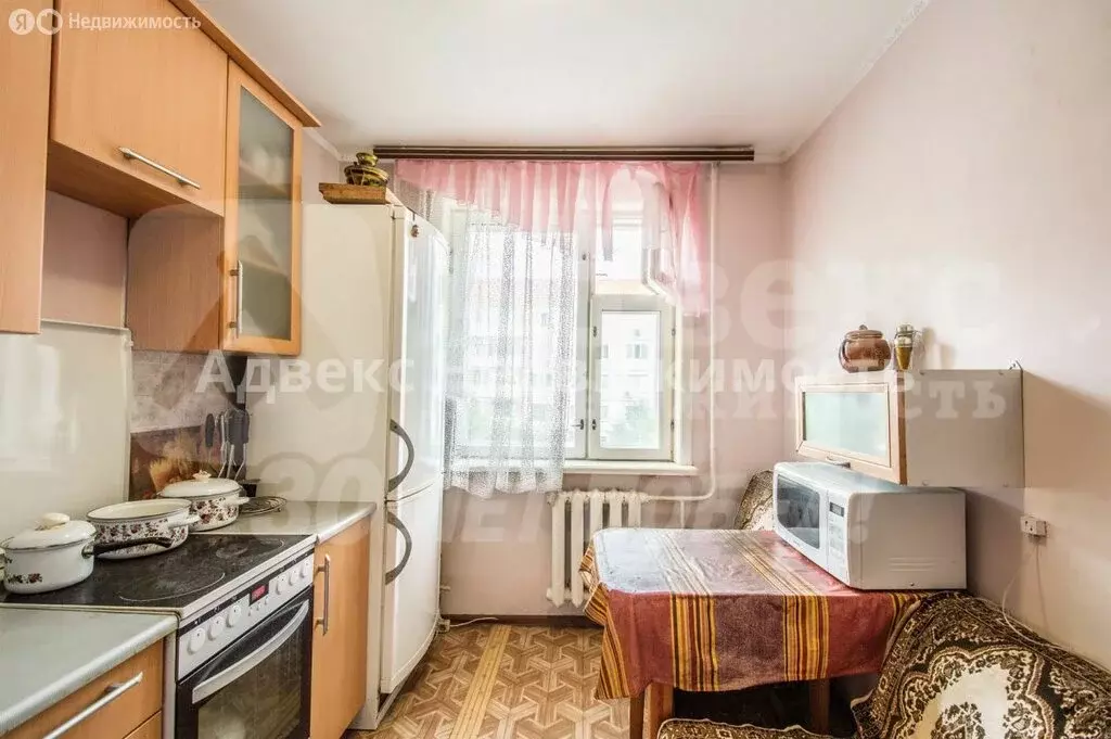 3-комнатная квартира: Тюмень, улица Домостроителей, 16 (66.1 м) - Фото 2