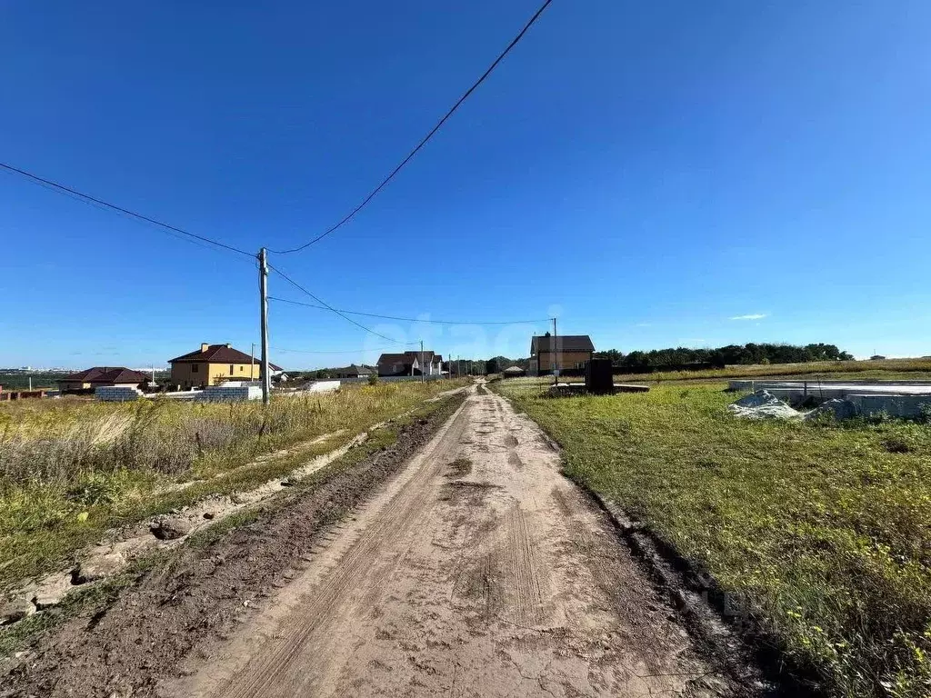 Участок в Курская область, Курский район, Моковский сельсовет, д. ... - Фото 0