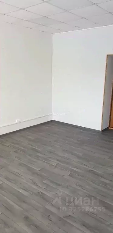 Офис в Сахалинская область, Южно-Сахалинск просп. Мира, 1Ж (25 м) - Фото 2