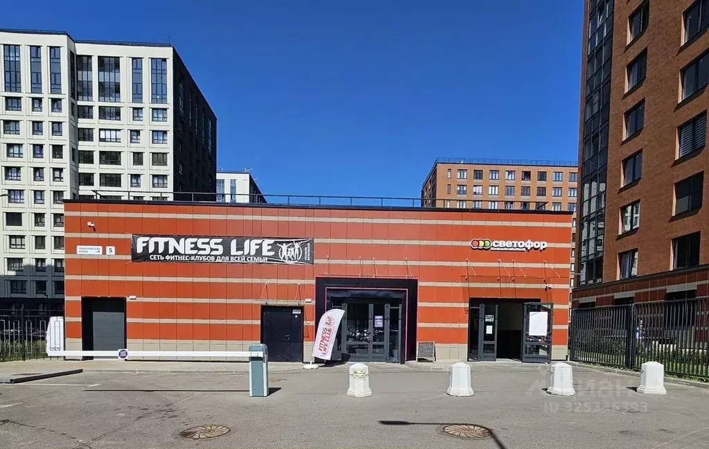 Торговая площадь в Санкт-Петербург аллея Арцеуловская, 5 (52 м) - Фото 1