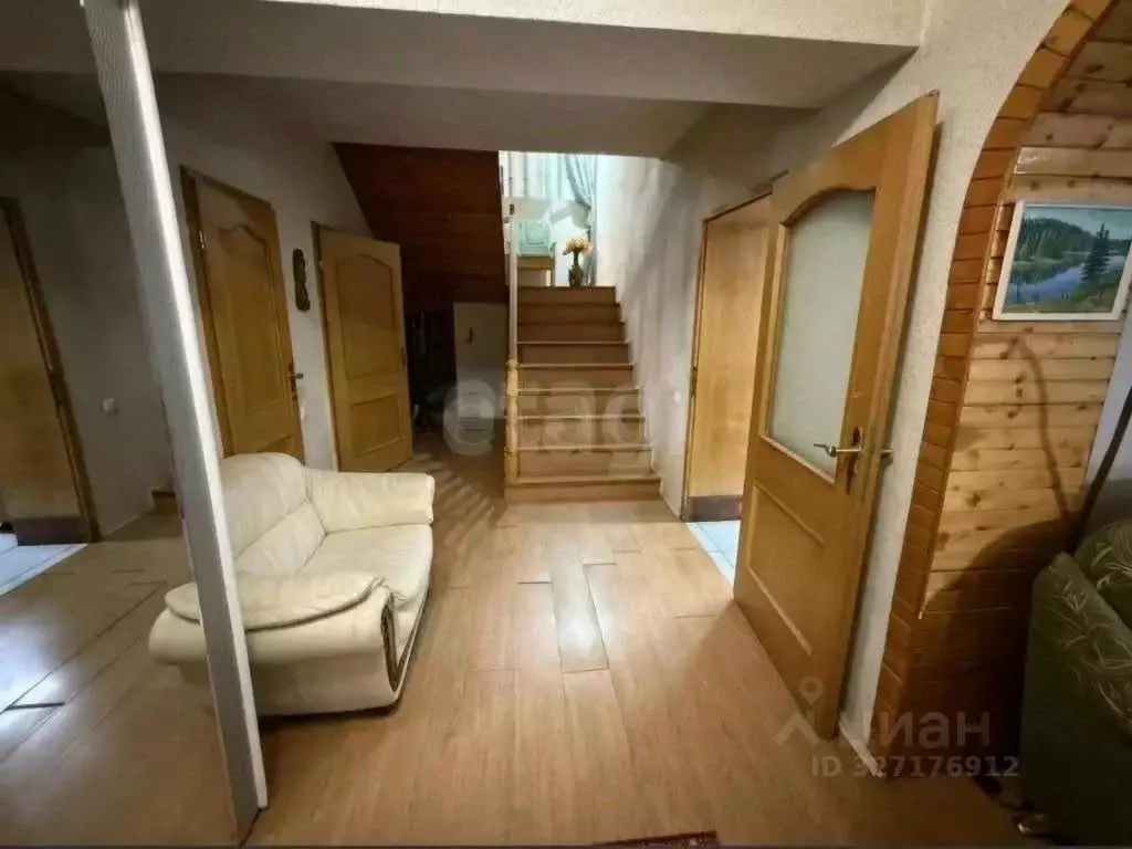 Дом в Ямало-Ненецкий АО, Салехард ул. Республики, 18А (218 м) - Фото 2