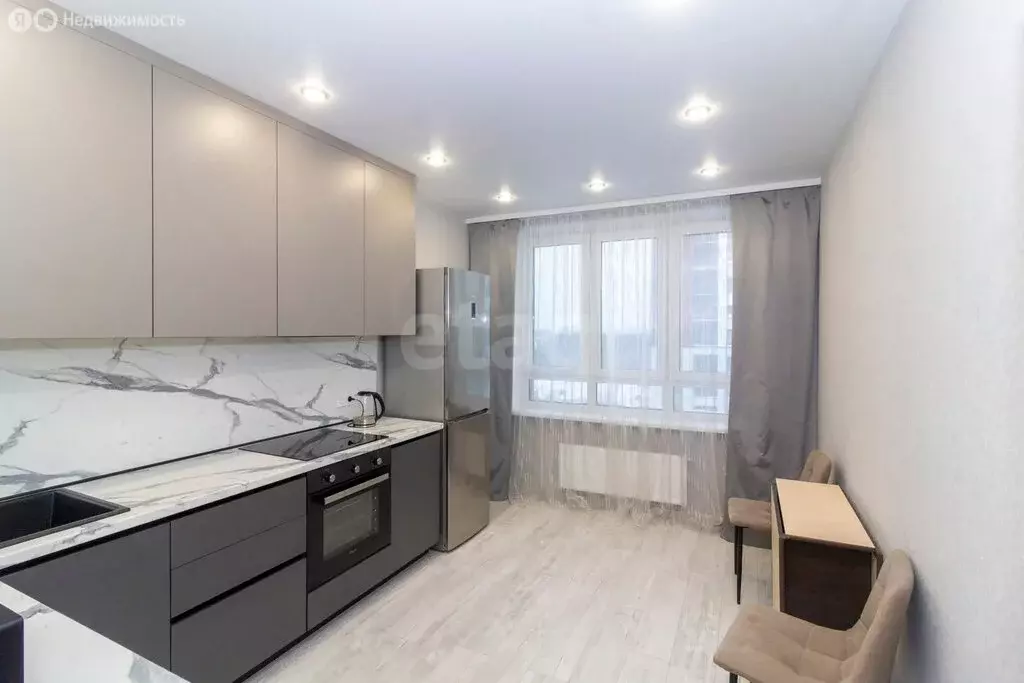 1-комнатная квартира: Тюмень, ул. Льва Толстого, 19 (36 м) - Фото 1