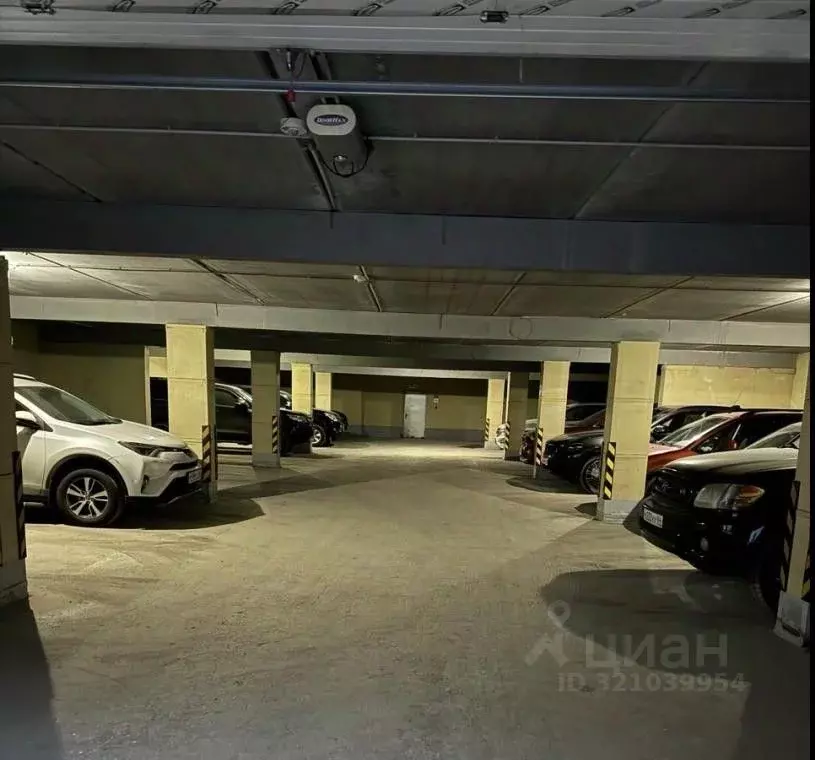 Гараж в Саратовская область, Саратов Новоузенская ул., 8 (13 м) - Фото 1