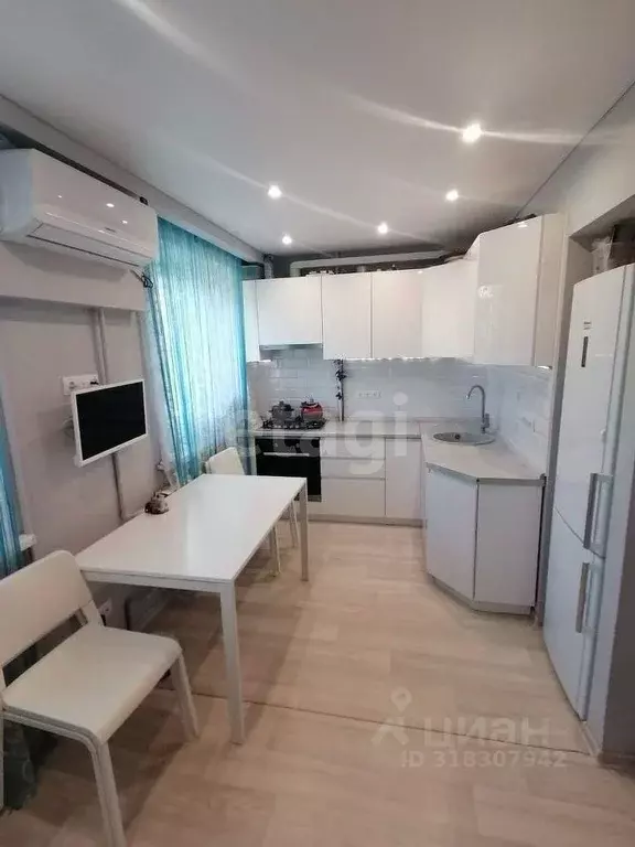 2-к кв. Алтайский край, Бийск ул. Владимира Ленина, 250/2 (42.7 м) - Фото 0