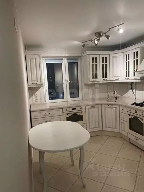 3-к кв. Ямало-Ненецкий АО, Новый Уренгой Советский мкр, 8/1 (65.0 м) - Фото 1