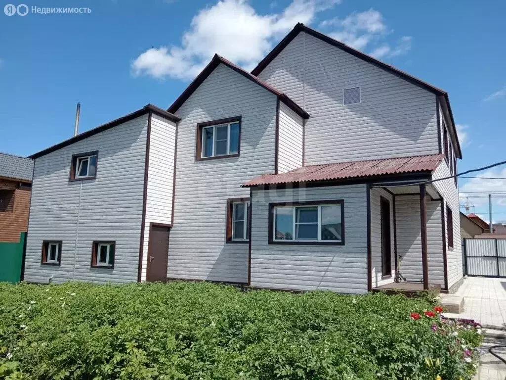 Дом в Улан-Удэ, 106-й микрорайон, улица 3-я Золотые пески (122.8 м) - Фото 1