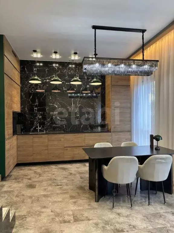 Таунхаус в Свердловская область, Екатеринбург ул. Абрикосовая, 42 (113 ... - Фото 2