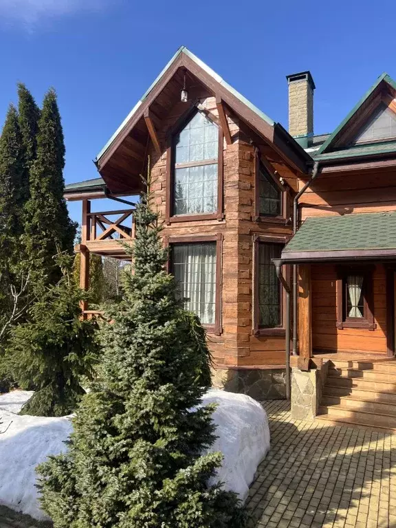 Дом в Москва д. Кузнецово, пер. 2-й Заречный, 3 (300 м) - Фото 2