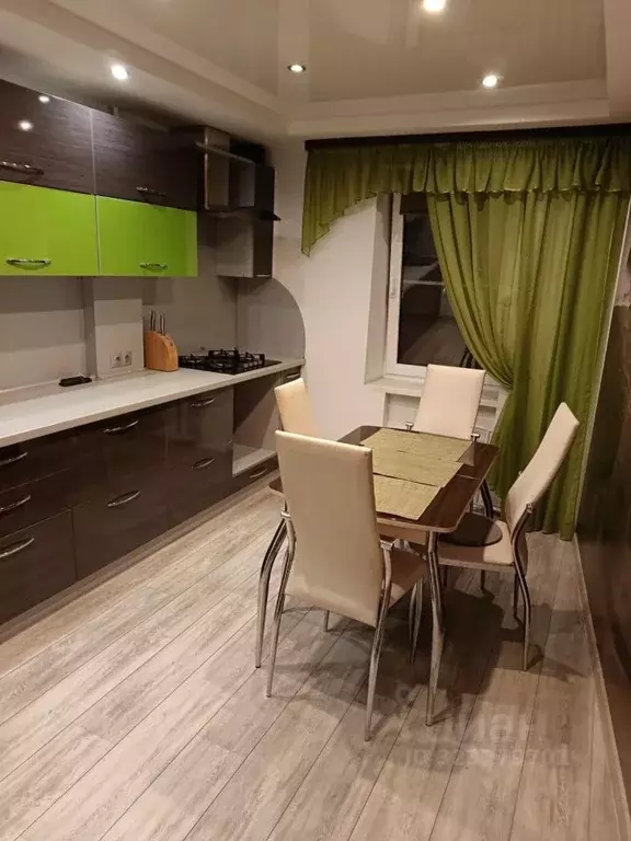 3-к кв. Новгородская область, Великий Новгород просп. Мира, 42 (66.0 ... - Фото 1