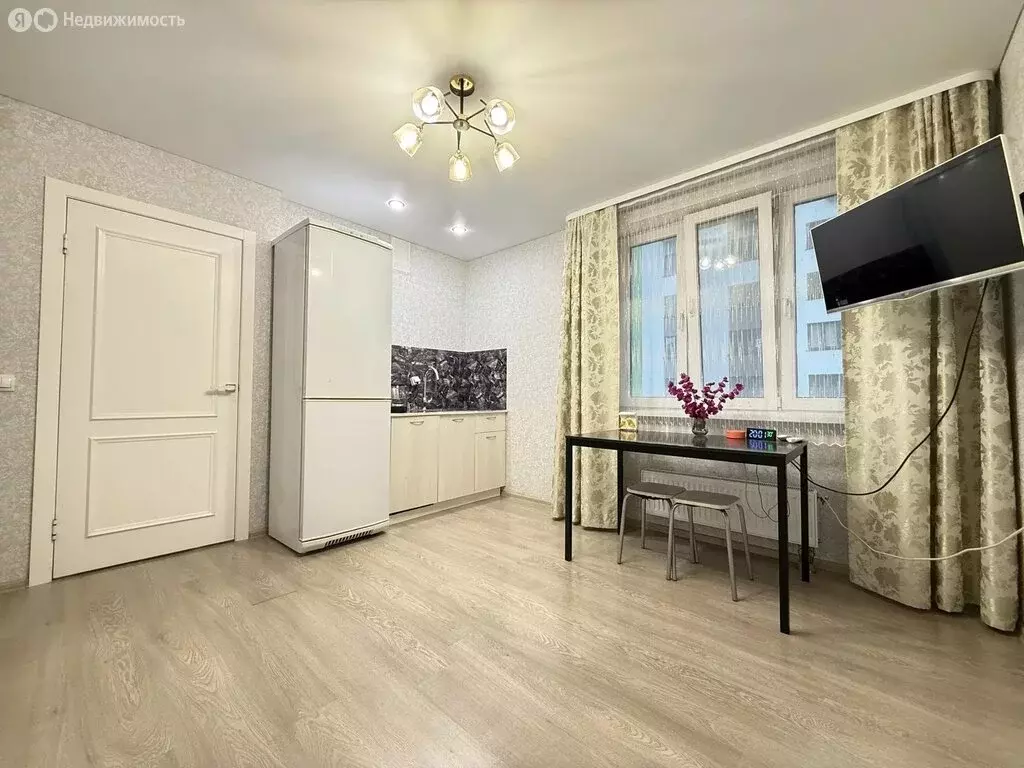 1-комнатная квартира: Уфа, Кустарёвская набережная, 9 (27.7 м) - Фото 2