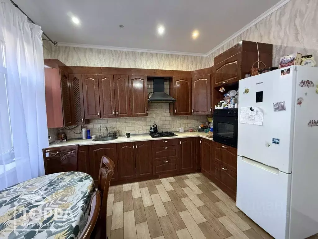 Дом в Крым, Евпатория ул. Вити Коробкова, 33 (131 м) - Фото 1