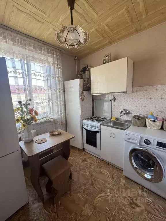 2-к кв. Севастополь ул. Репина, 10 (43.0 м) - Фото 1