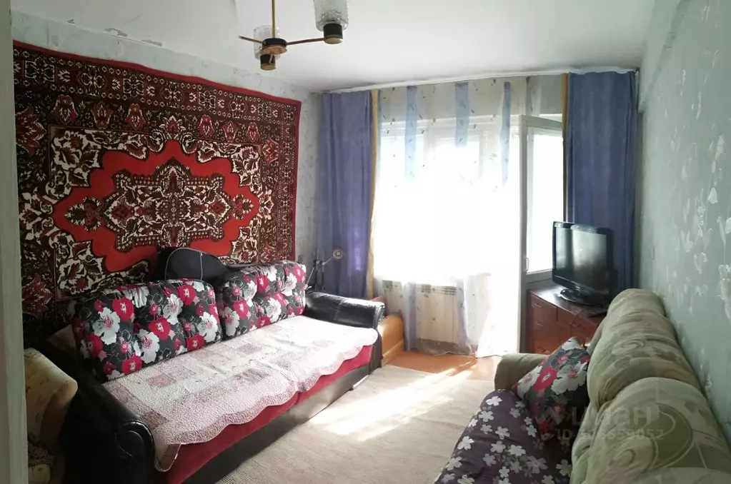 2-к кв. Омская область, Омск Заозерный мкр, ул. Бархатовой, 1 (44.5 м) - Фото 2