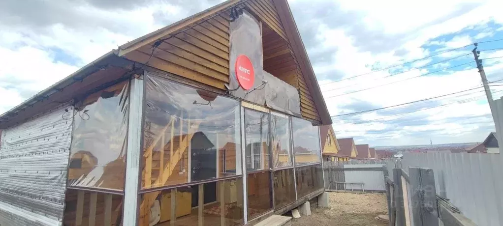 Дом в Иркутская область, Иркутский муниципальный округ, с. Хомутово ... - Фото 1