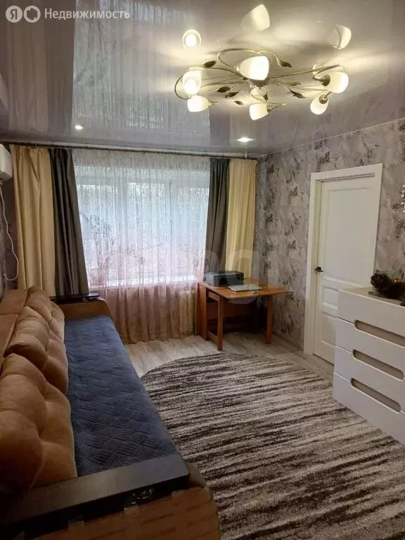 4-комнатная квартира: Нижний Тагил, улица Ермака, 25 (61.8 м) - Фото 0