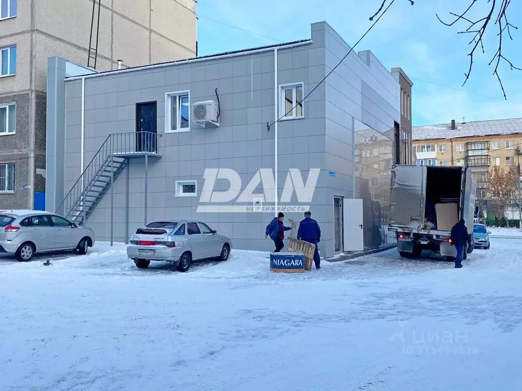 Торговая площадь в Челябинская область, Троицк 2-й мкр, 1Б (345 м) - Фото 1