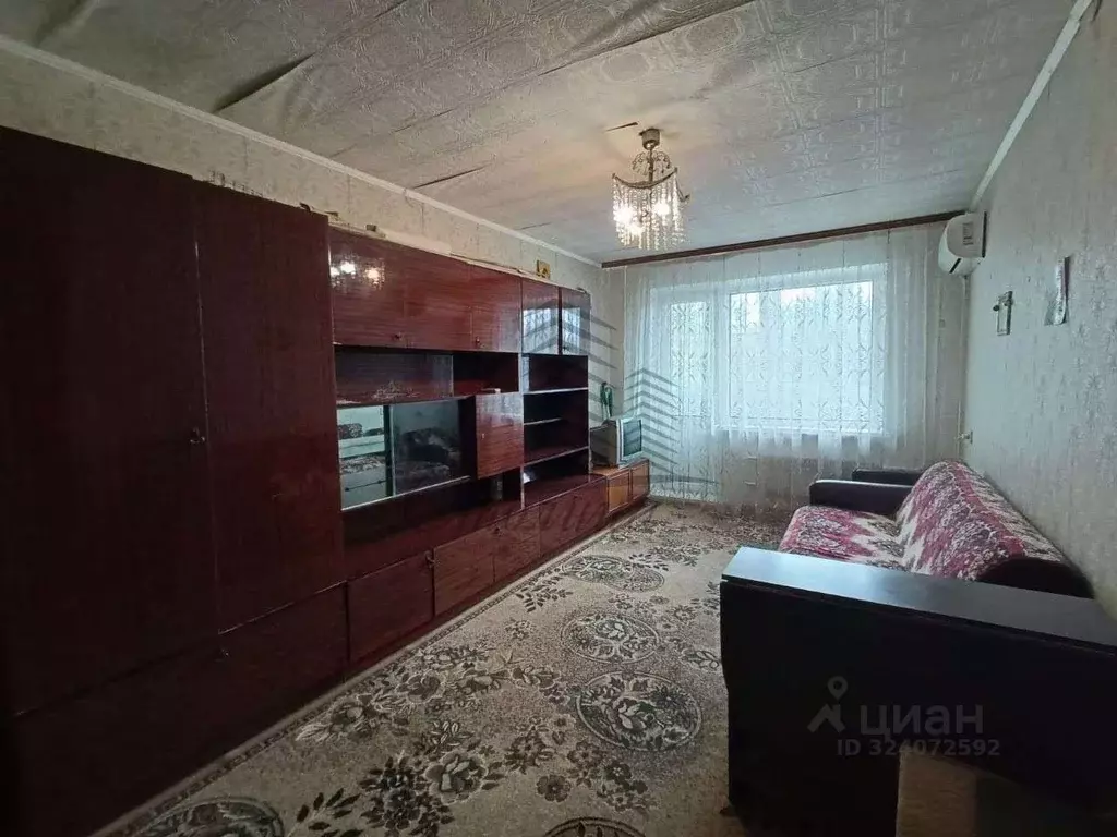 2-к кв. Белгородская область, Старый Оскол Интернациональный мкр, 8 ... - Фото 0