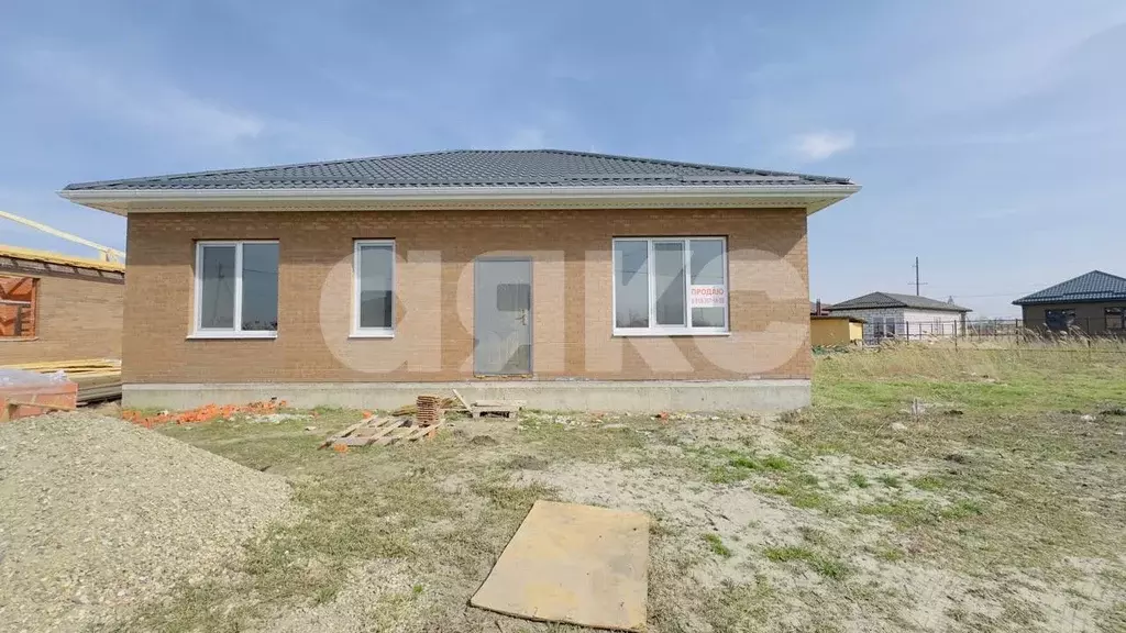 Дом в Краснодарский край, Кореновск ул. Хабибуллина, 18 (114 м) - Фото 1