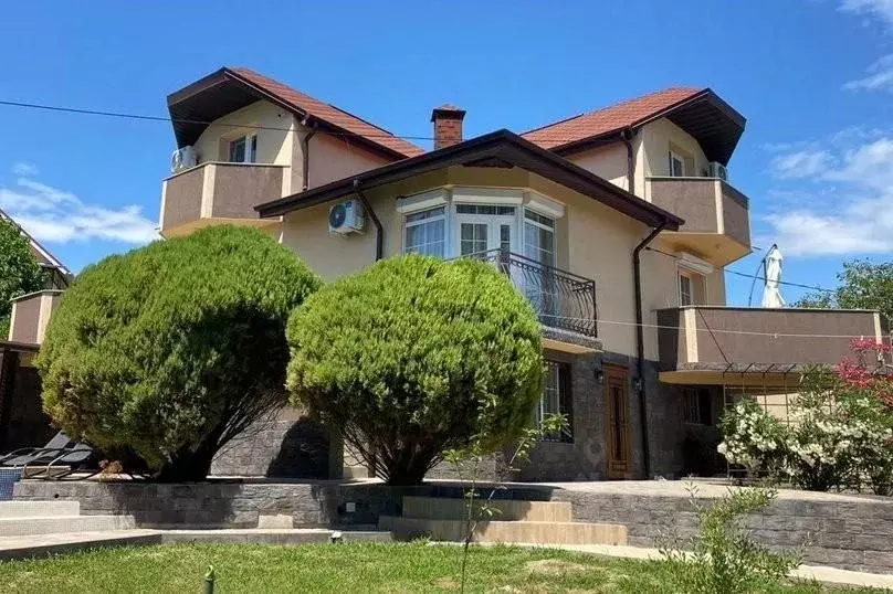Дом в Краснодарский край, Сочи пос. Вардане, пер. Огородный, 25 (175 ... - Фото 1