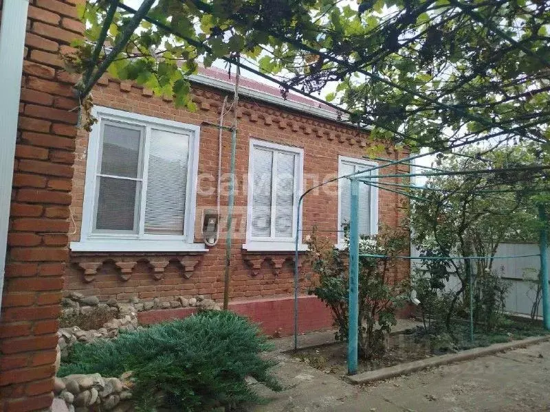 Дом в Краснодарский край, Усть-Лабинский район, Ладожское с/пос, ... - Фото 1