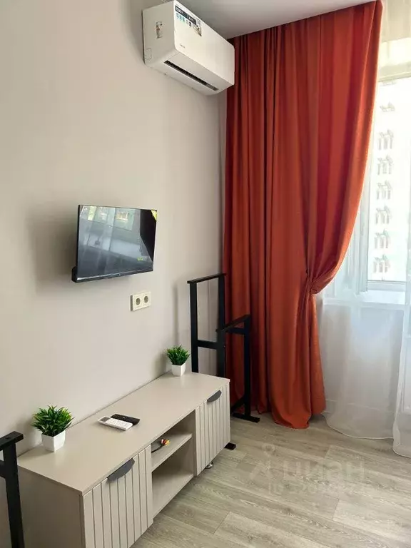 1-к кв. Тюменская область, Тюмень ул. Республики, 204к11 (30.0 м) - Фото 2