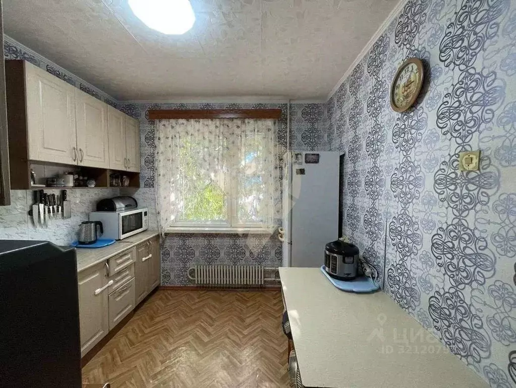 2-к кв. Белгородская область, Старый Оскол Восточный мкр, 1Ак1 (52.24 ... - Фото 1