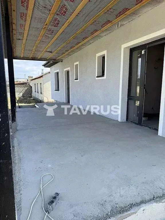 Дом в Крым, Симферопольский район, Чистенское с/пос, с. Трехпрудное ... - Фото 2