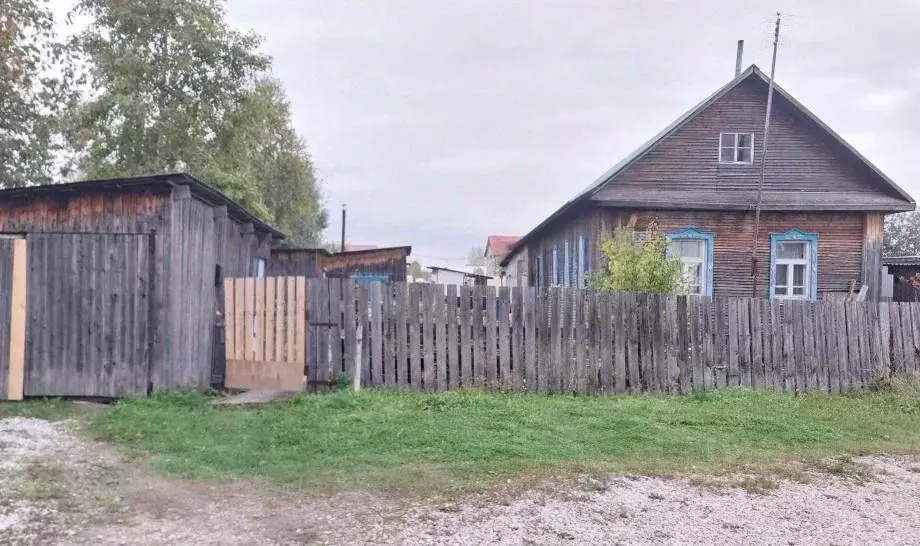 Дом в Пермский край, Александровск Яйва пгт, Советская ул., 12 (39 м) - Фото 1