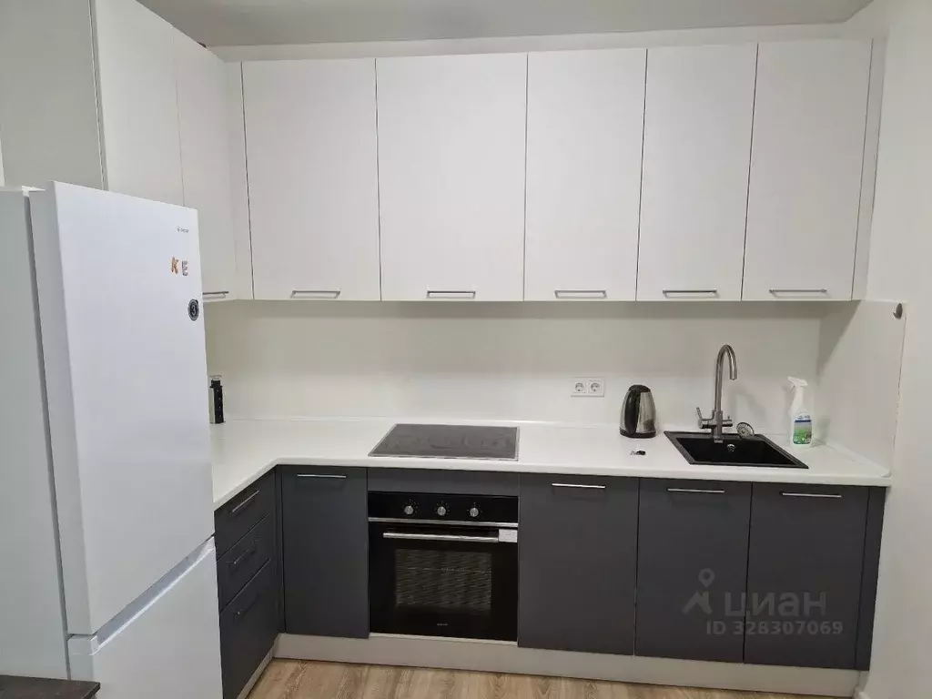 3-к кв. Московская область, Ленинский городской округ, Мисайлово пгт, ... - Фото 2