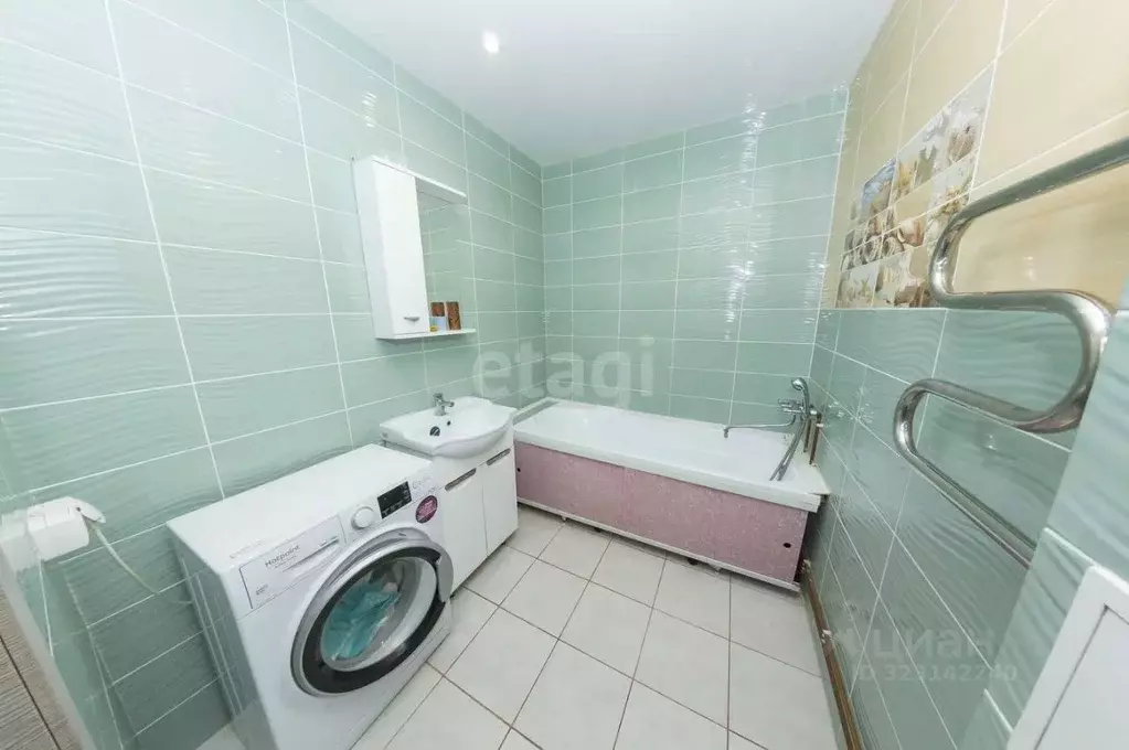 3-к кв. Кемеровская область, Кемерово просп. Шахтеров, 74Б (86.4 м) - Фото 1