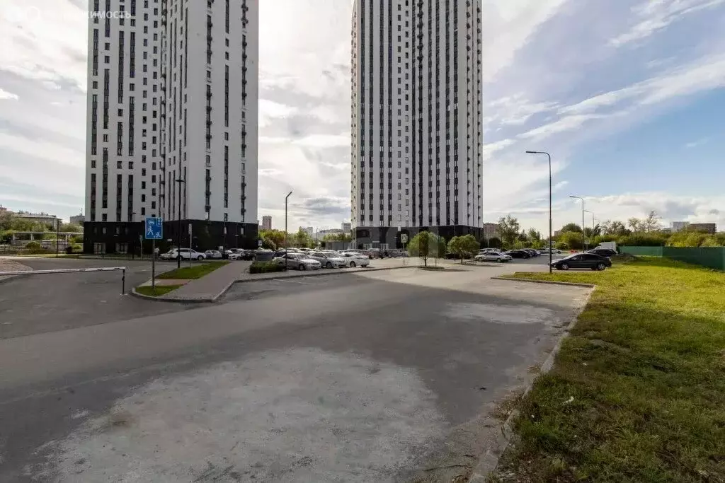 2-комнатная квартира: Тюмень, Новгородская улица, 3 (55.2 м) - Фото 2