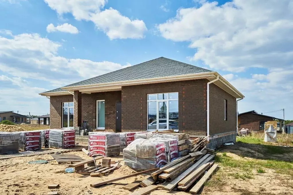 Дом в Крым, Симферопольский район, с. Мирное  (80 м) - Фото 1