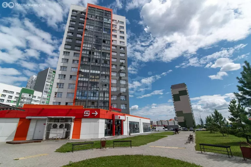 3-комнатная квартира: Барнаул, проспект Энергетиков, 24 (63.4 м) - Фото 1