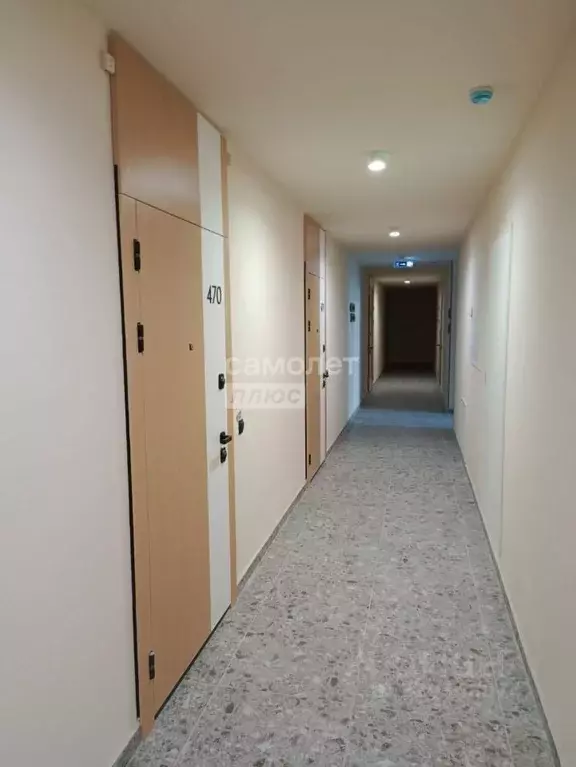 Студия Тюменская область, Тюмень ул. Первооткрывателей, 9к1 (17.8 м) - Фото 1