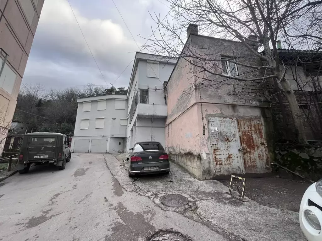 Гараж в Крым, Ялта муниципальный округ, Массандра пгт ул. Винодела ... - Фото 1