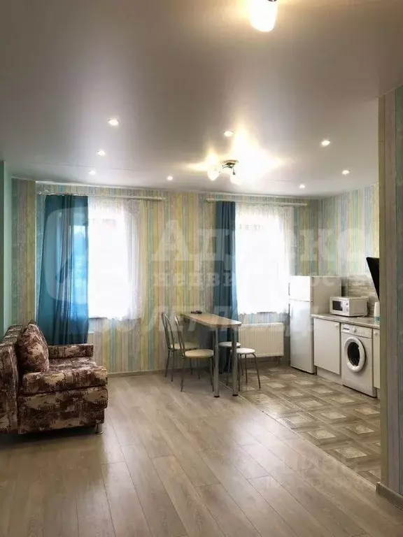 Студия Тюменская область, Тюмень Харьковская ул., 68 (43.3 м) - Фото 1