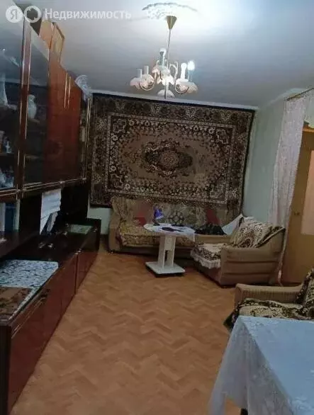 3-комнатная квартира: Нальчик, улица Идарова, 207 (56 м) - Фото 1