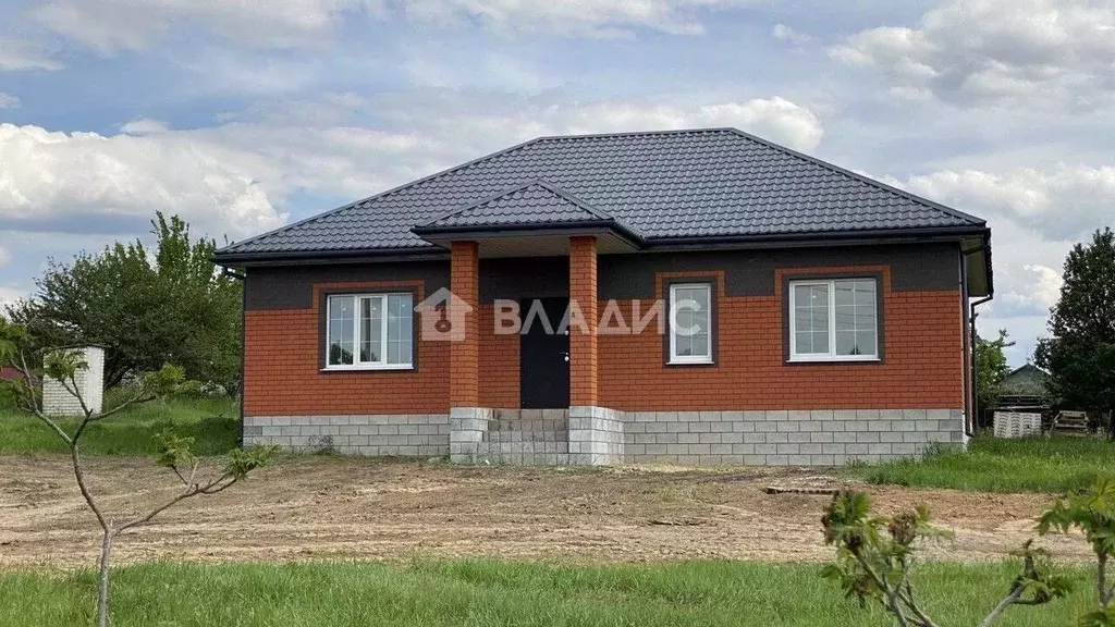 Дом в Белгородская область, Белгородский район, Ериковское с/пос, с. ... - Фото 0